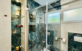 Atlantis Apartment
